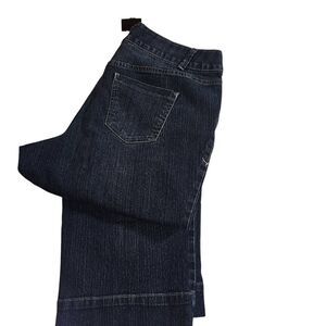 Lane Bryant Distressed Blue Jean Capri Pants Size 16